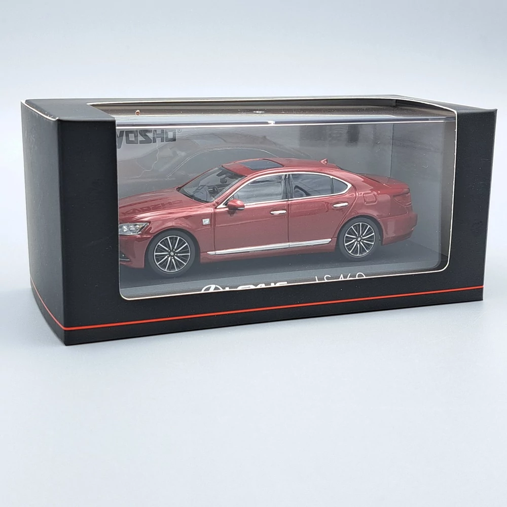 Lexus LS460 F Sport fém modell autó 1:43-es méretben