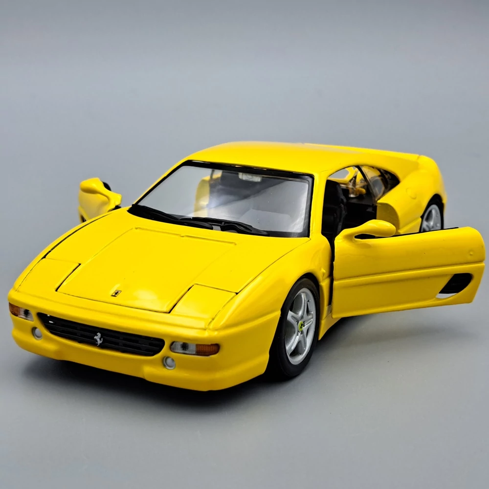 Ferrari F355 Berlinetta fém modell autó 1:24-es méretben