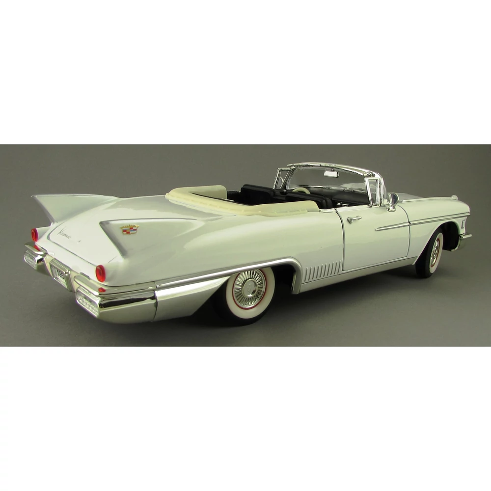 1958 Cadillac Eldorado Seville on sale Modellauto 1:18