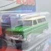 Chevrolet Suburban Surf 1:64 Auto World fém autó modell