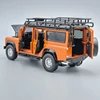 Land Rover Defender 110 1:32 narancs