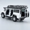 Land Rover Defender 110 1:32 Fehér fém autó modell