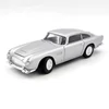 Aston Martin DB5 1967 1:24 ezüst Welly modellautó