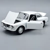 Alfa Romeo Giulia GT 1300 1966 1:24 Leo-models fém autó-modell
