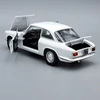 Alfa Romeo Giulia GT 1300 1966 1:24 Leo-models fém autó-modell