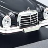 Mercedes Benz S-Class 280SE 1:43 fekete retró Maxichamps autó modell