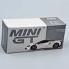 McLaren Artura 1:64 ezüst Mini Gt 532 autó modell
