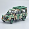 Land Rover Defender 110 1:64 Mini GT 321 autómodell kisautó