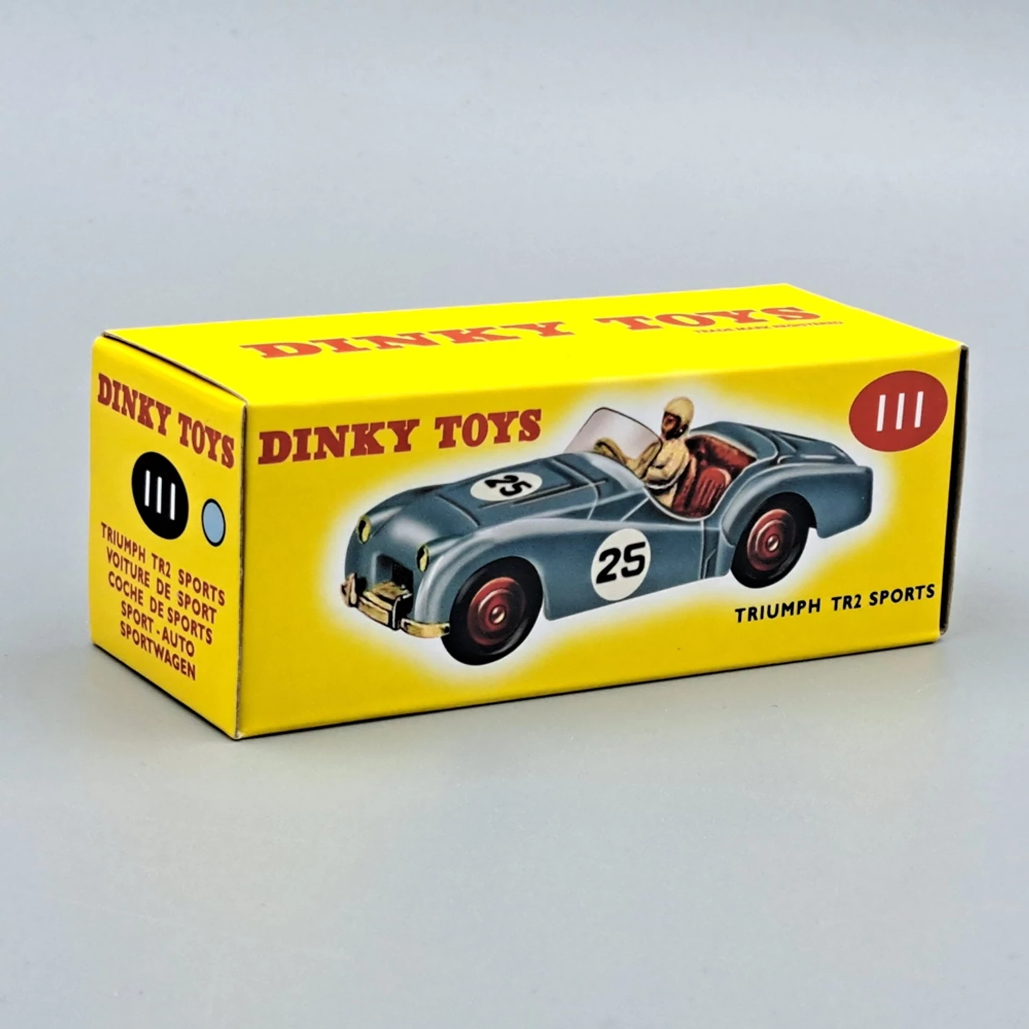 1:43 modellautó – Élethű részletek