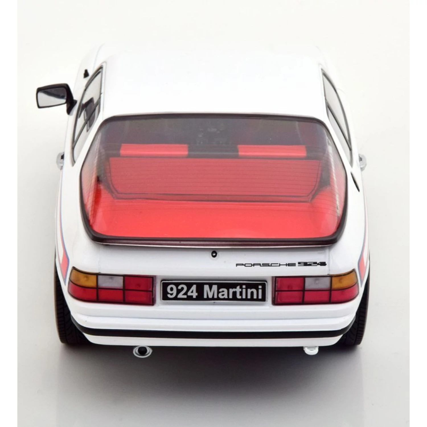 Porsche 924 Martini Livery 1985 egy 1:18 fém modell autó