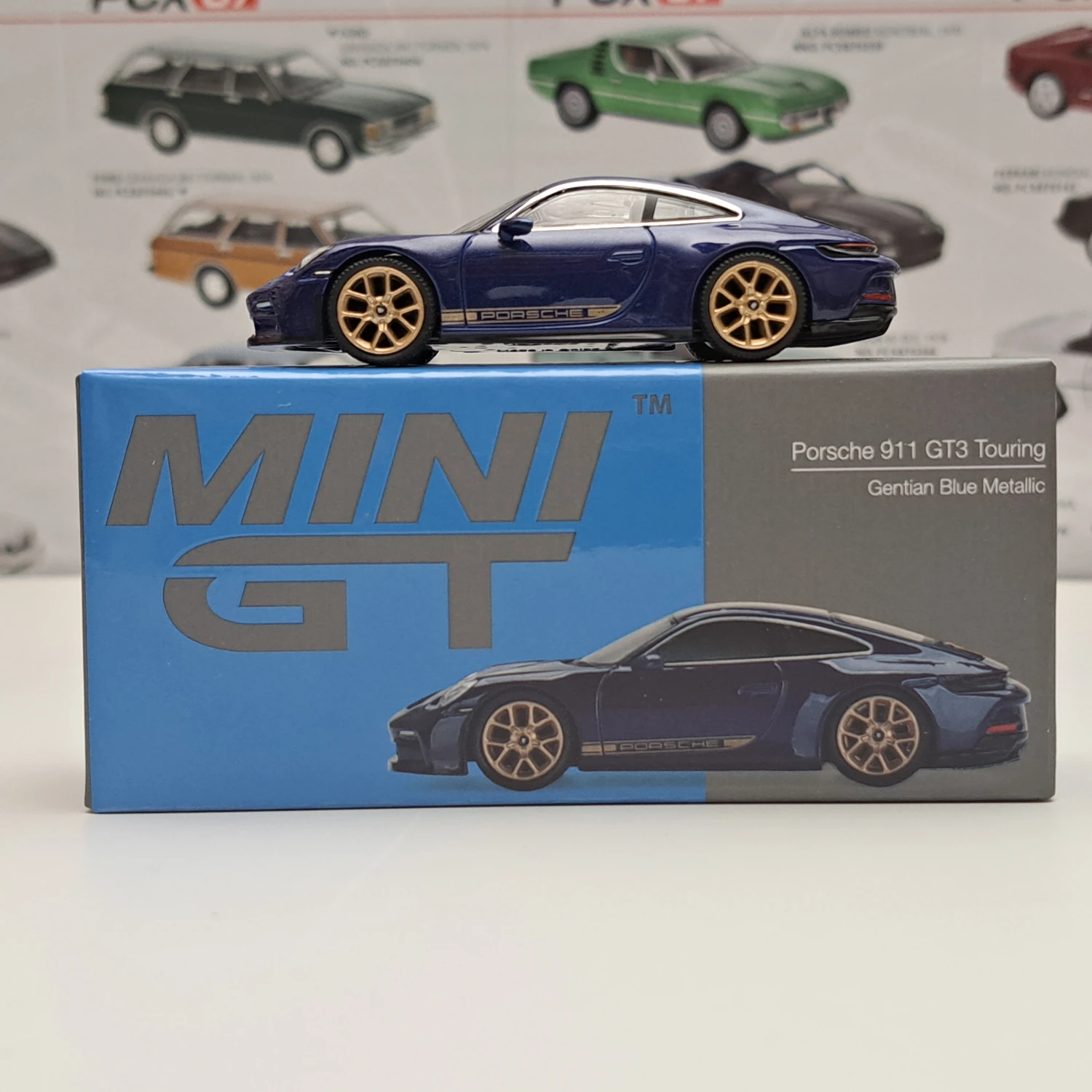 Porsche 911 GT3 Touring 1:64 Mini GT 405 – gyűjtői modell