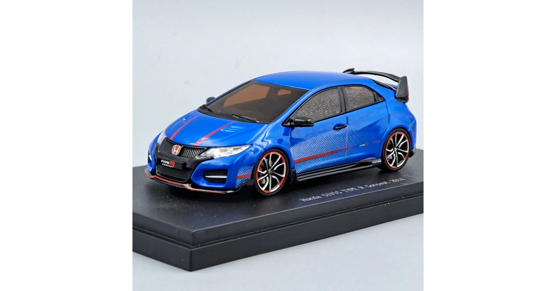 Honda Civic Type R fém modell autó 1:43-as méretben