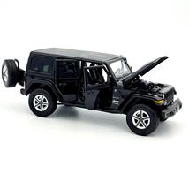 Jeep Wrangler Sahara 1:32 Tayumo Fekete die cast