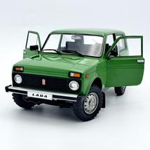 Lada Níva 1980 1:18 Solido fémautó