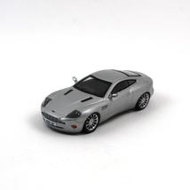 Aston Martin Vanquish fémautó 2