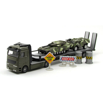 Katonai járműszállító kamion kisautó 4