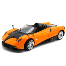 Pagani Huayra Roadster 1:24 Auto Modell