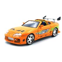 Toyota Supra 1:24 &quot;Halálos Iramban-Brian Figurával&quot;