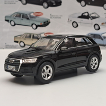 Audi Q5 2017 1:43 Fekete