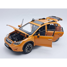 Subaru XV 2014 1:18 Sunshine Orange modellautó