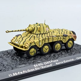 Sd.Kfz.234/2 Puma Narva 1944 1:72 tank modell Atlas