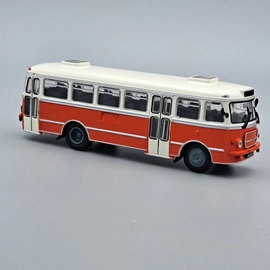 SAN H-100B autóbusz 1:72 fém autó modell