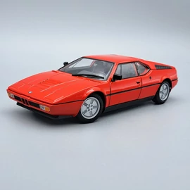 BMW M1 1:24 Welly fém játék és modellautó