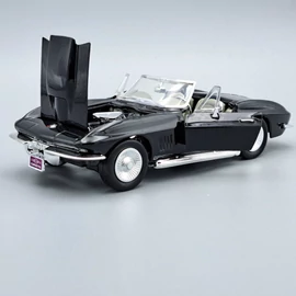 Chevrolet Corvette 1967 1:24 Motor Max fém modellautó