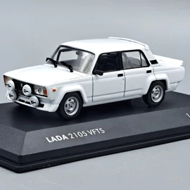 Lada 2105 VFTS modellautó 1:43 fehér