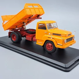 Csepel D-450B 1:43 P. Classixxs narancs teherautó modell