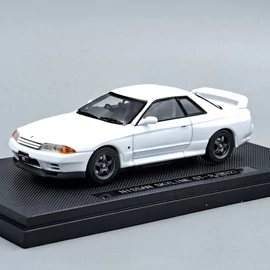 Nissan skyLine GT-R 1:43 1989 fehér Ebbro autó modell