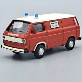 Volkswagen T3 Tűzoltó 1979 1:64 Schuco autó modellek