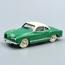 Volkswagen Karmann Ghia Coupe 1:43 retró dinky autó modell