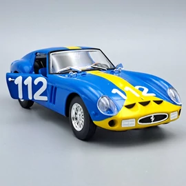 Ferrari 250 GTO 1:24 Burago fém autómodell