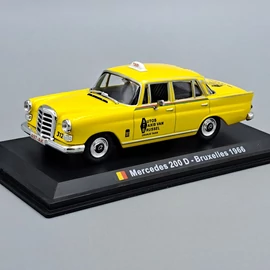 Mercedes Benz 200D - Bruxelles 1966 1:43 fém modell autó