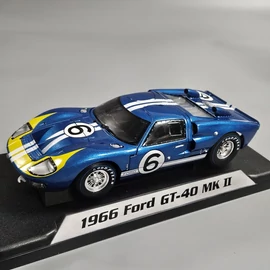 Ford GT40 MK II 1966 #6 1:18 kék modellautó
