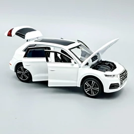 Audi Q5 1:32 Fehér Tayumo játékautó