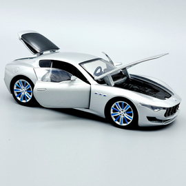 Maserati Alfieri 2014 1:32 ezüst Tayumo autómodell