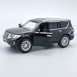 Nissan Patrol Y62 1:36 fekete Tayumo fém autó modell