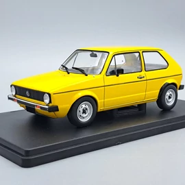  Volkswagen Golf I Caribe 1:24 retró modell autó