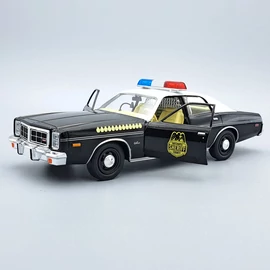 Dodge Monaco Police 1977 1:24 Greenlight fém modell autó