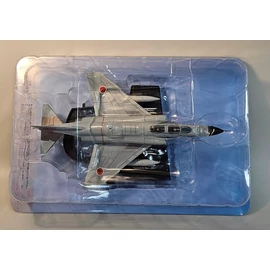 Phantom II F-4EJ Kai Super 1:100 repülő