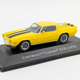 Chevrolet Camaro Z/28 (1970) 1:43 modell retró fémautó