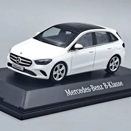 Mercedes Benz B-Classe W247 1:43 fehér autó modell