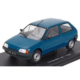 Citroen AX - 1986 1:24 retró modell vitrinben