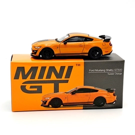 Ford Mustang Shelby GT500 1:64 (505)