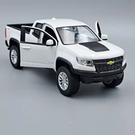 Chevrolet Colorado ZR2 2017 1:27 Maisto autó modell