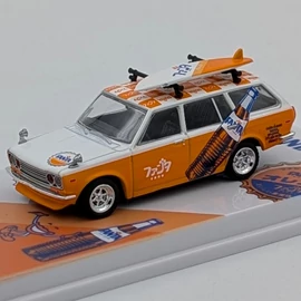 Datsun Bluebird 510 Wagon 1:64 Fanta retró modellautó