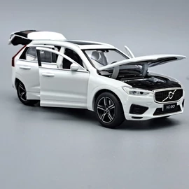 Volvo XC60 1:32 Tayumo fehér fém autó modell