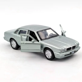 Jaguar XJ6 1:36 Tayumo világos zöld modellautó játékautó